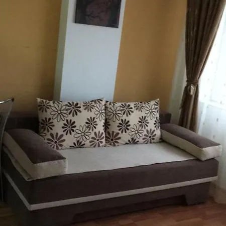 Studio Lucsia Apartment